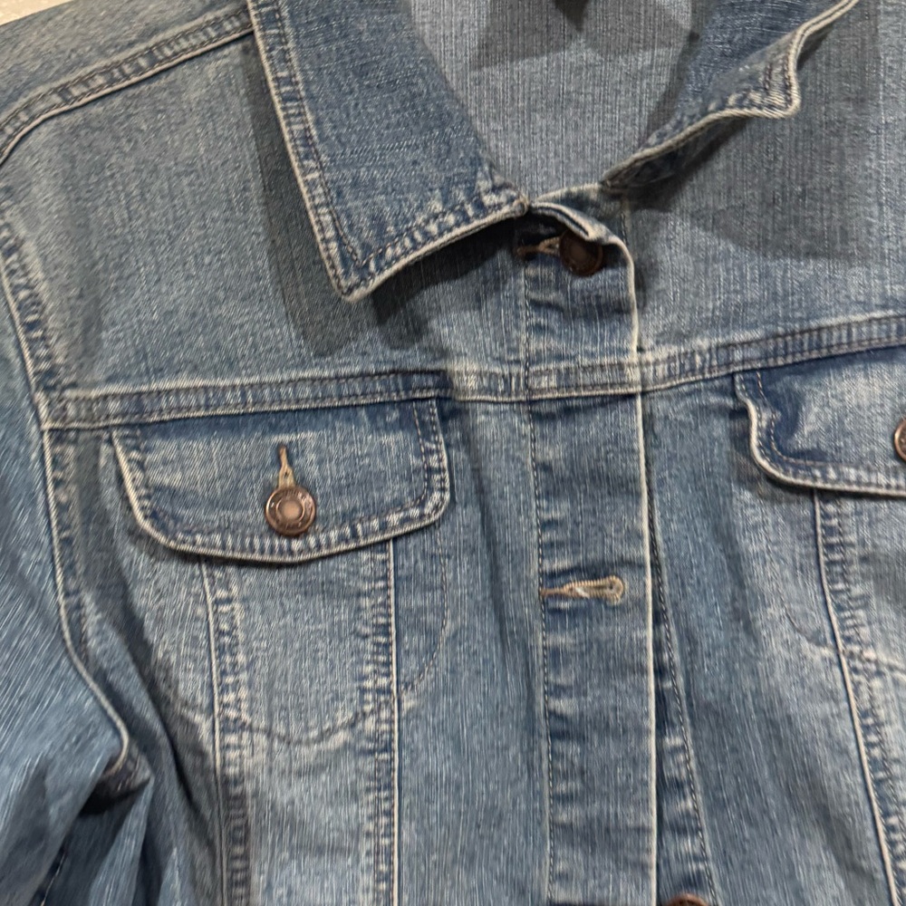 Denim Jacket with Colorful Abstract Design - Picture 4 of 9